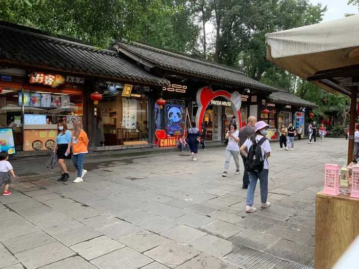 外国人最喜爱的中国城市之一，看看他们爱去成都的原因